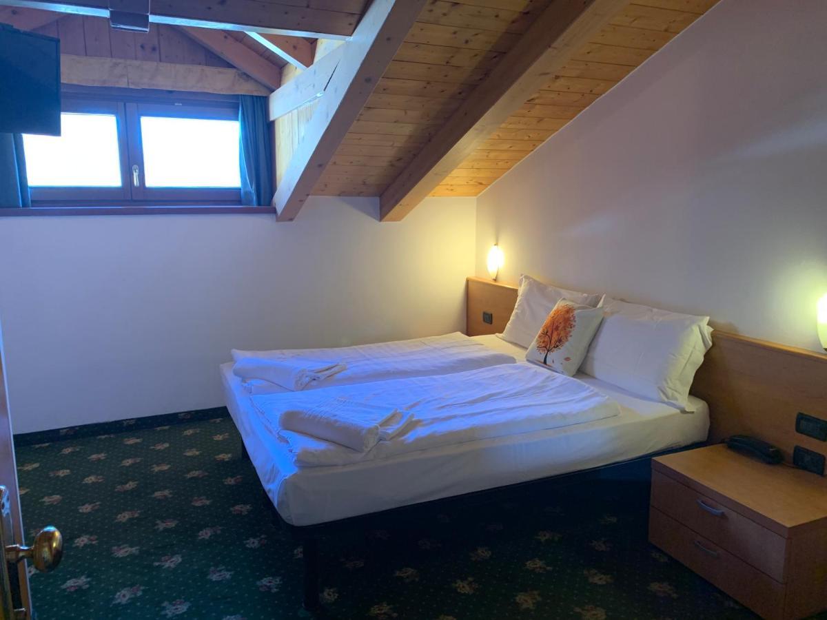Hotel Pezzotti Pellizzano Εξωτερικό φωτογραφία